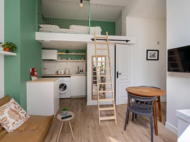 Location Appartement Rue des Gardes, Paris