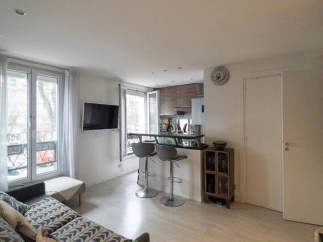 Location Appartement Rue Antoinette Fouque, Paris