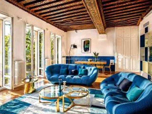 Location Appartement Rue des Grands Augustins, Paris