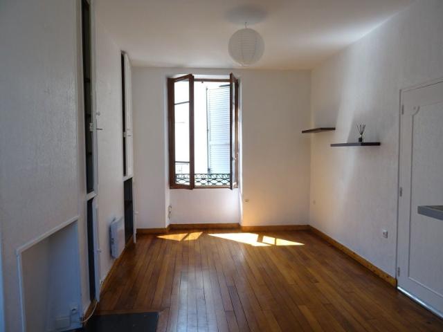 Location Appartement Rue des Grands Champs, Orléans