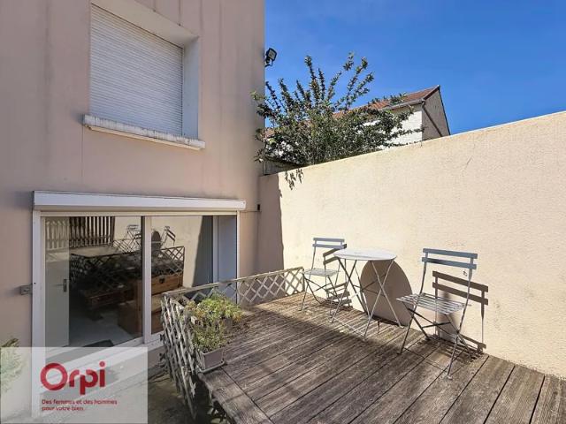 Location Appartement Rue des Grands Prés, Montluçon