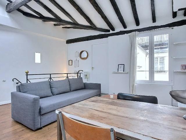 Location Appartement Rue des Gravilliers, Paris