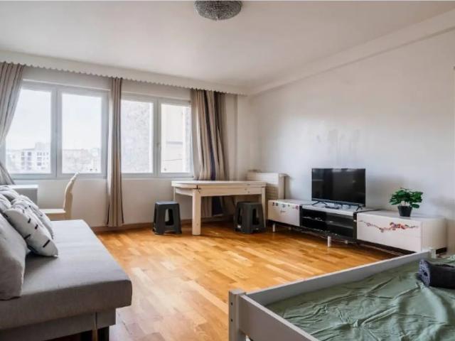 Location Appartement Rue des Grilles, Pantin