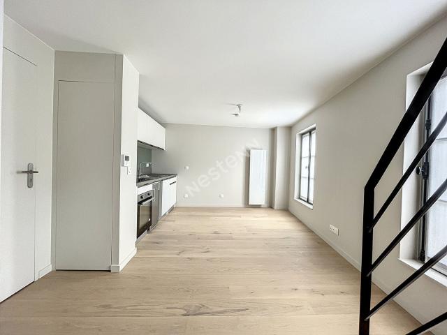 Location Appartement Rue des Halles, Tours