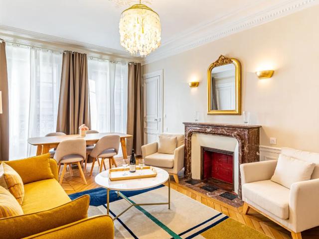 Location Appartement Rue des Halles, Paris