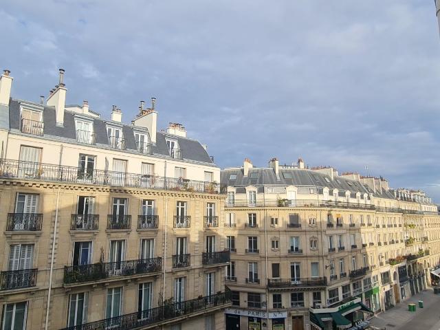 Location Appartement Rue des Halles, Paris
