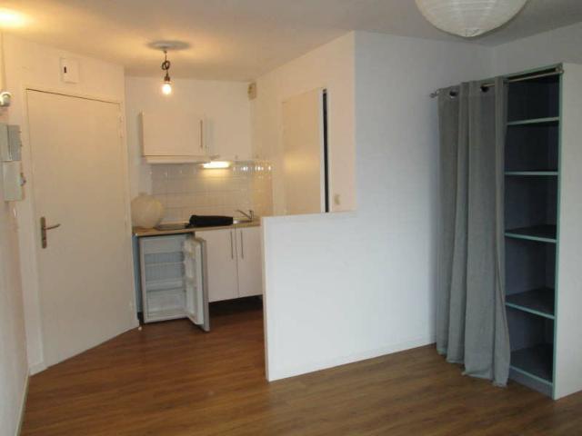 Location Appartement Rue des Hauts de Beaulieu, Caen