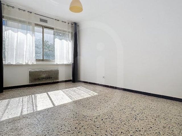 Location Appartement Rue des Hospices, Montpellier