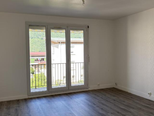Location Appartement Rue des Houillères, Saint Georges de Commiers