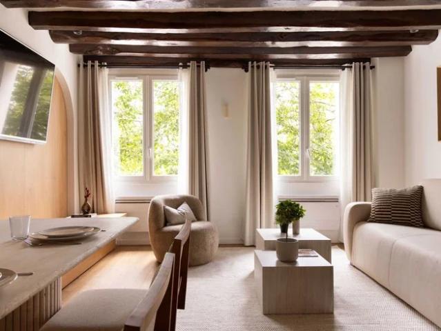 Location Appartement Rue des Innocents, Paris