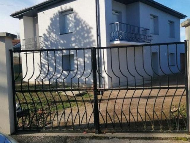 Location Appartement Rue des Jardins, Chavanoz