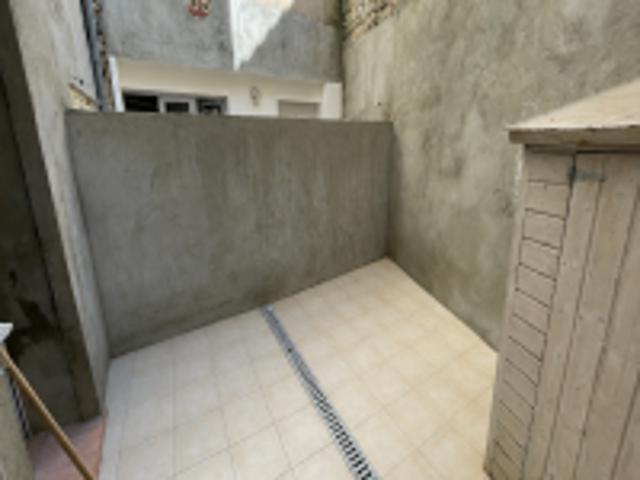 Location Appartement Rue des Jardins de Carmes, Sabran