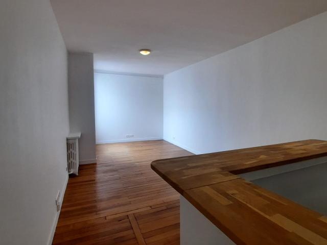 Location Appartement Rue des Jeûneurs, Paris