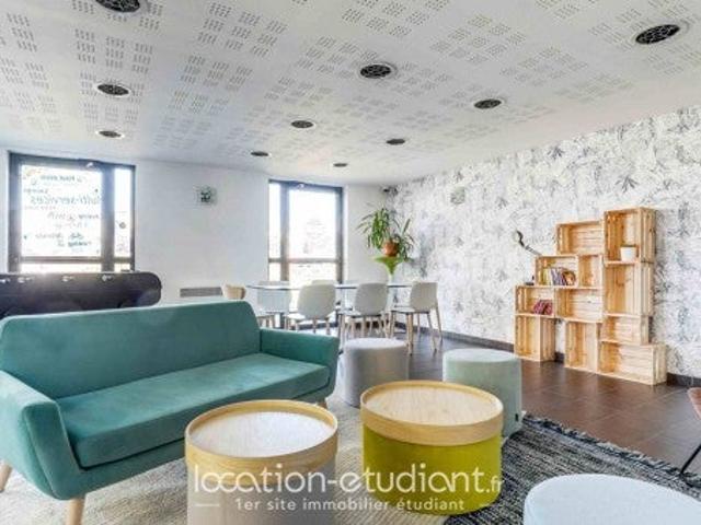 Location Appartement Rue des Jockeys, Bron