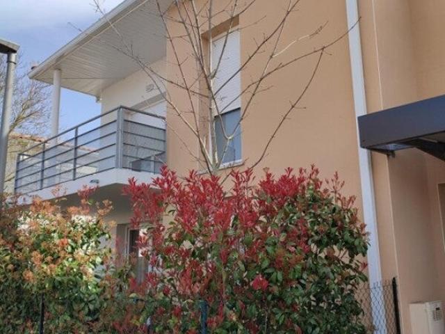 Location Appartement Rue des Lavandières, Villeneuve Tolosane