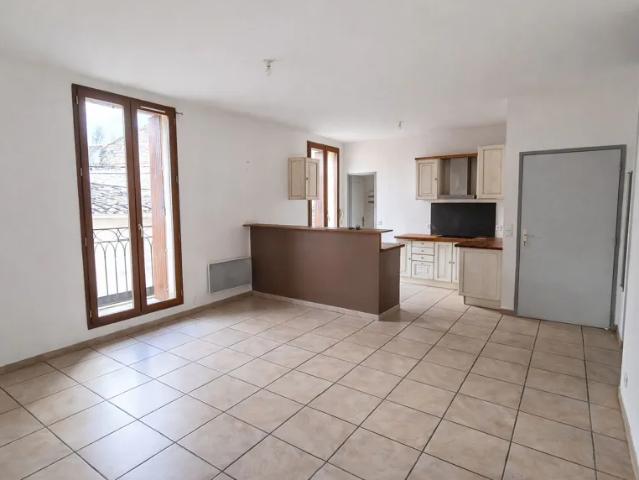 Location Appartement Rue des Logis, Loupian