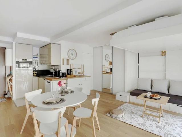 Location Appartement Rue des Petits Champs, Paris