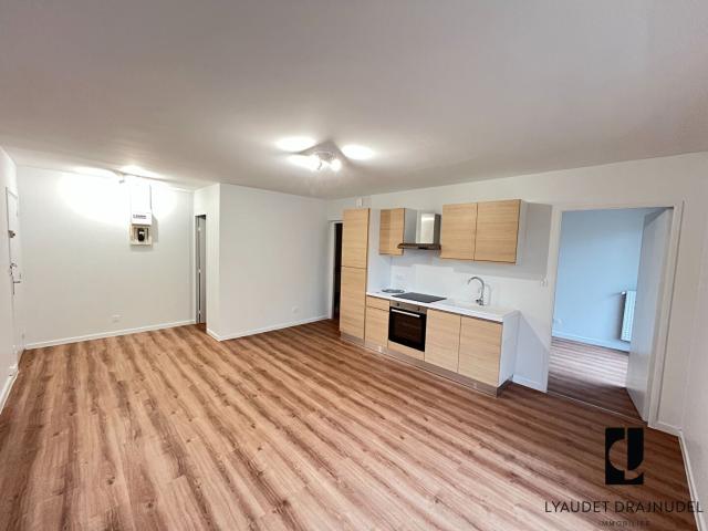 Location Appartement Rue des Platanes, Perreux
