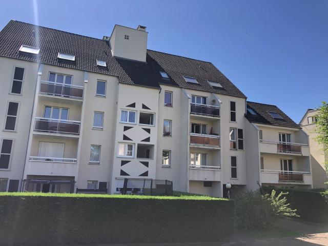 Location Appartement Rue des Poilus, Olivet