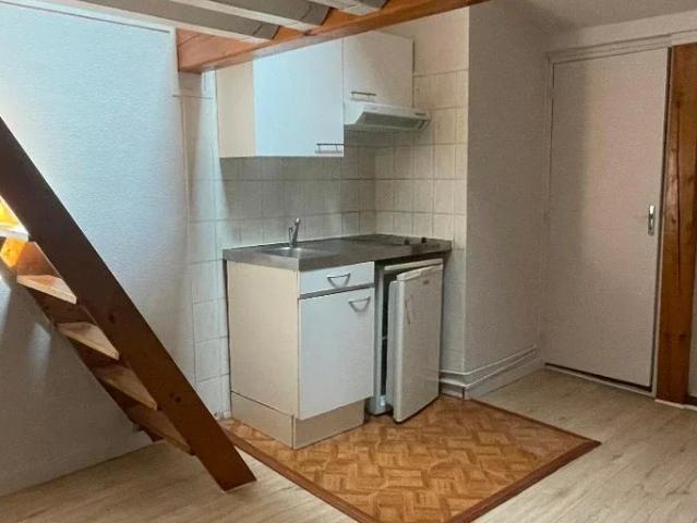 Location Appartement Rue des Polinaires, Toulouse