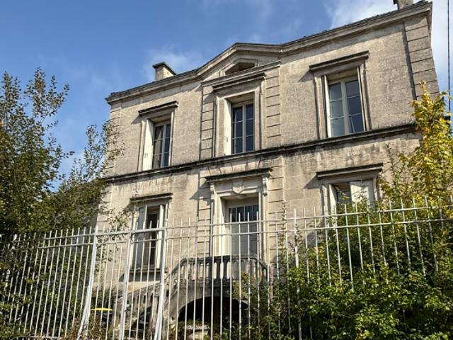 Location Appartement Rue des Ponts, Vanvey