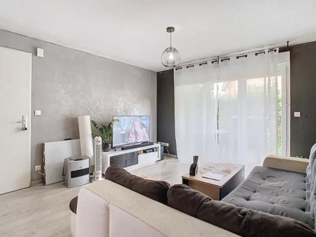 Location Appartement Rue des Pradels, Arpajon sur Cère