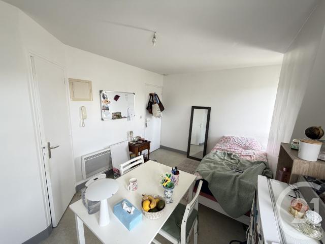 Location Appartement Rue des Prébendes, Tours