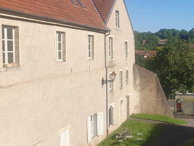 Location Appartement Rue des Prisons, Vic sur Seille