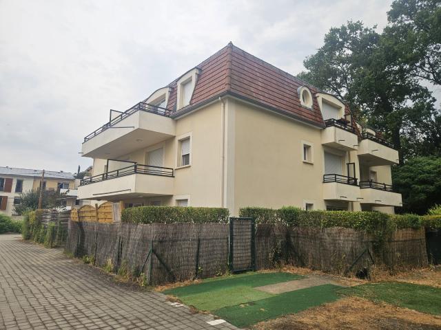 Location Appartement Rue des Provinces, Dourdan
