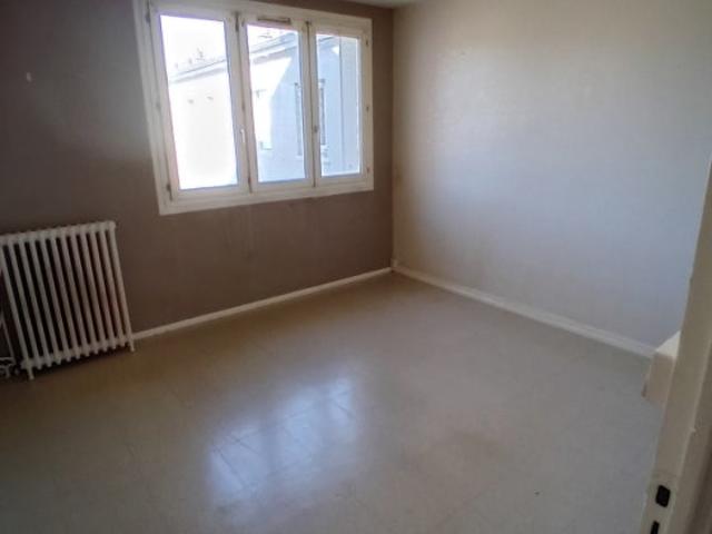 Location Appartement Rue des Quatre Vents, Autun