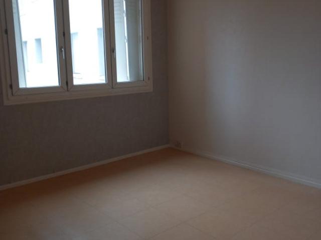 Location Appartement Rue des Quatre Vents, Autun