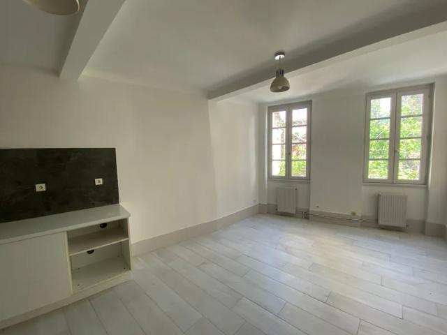 Location Appartement Avenue du Général Leclerc, Caussade