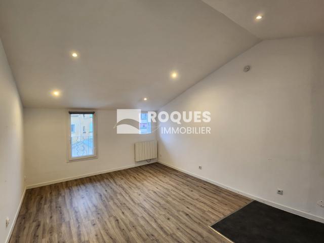 Location Appartement Rue des Romarins, Lodève