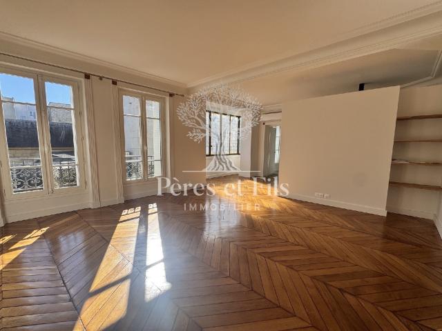 Location Appartement Rue des Rosiers, Paris