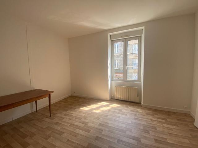 Location Appartement Rue des Rouairies, Dinan