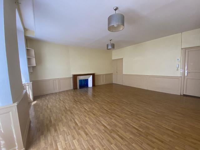 Location Appartement Rue des Rouairies, Dinan