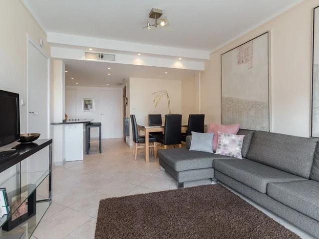Location Appartement Rue des Suisses, Cannes