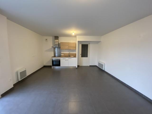Location Appartement Rue des Tuileries, Reims