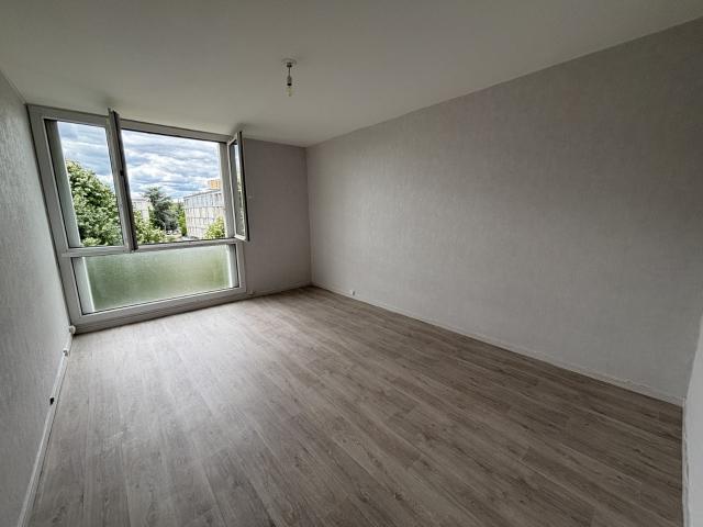 Location Appartement Rue des Tamaris, Chenôve