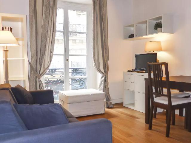 Location Appartement Rue des Tournelles, Paris