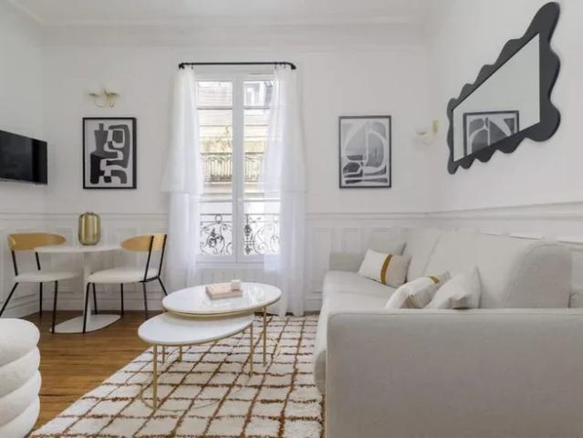 Location Appartement Rue des Tournelles, Paris