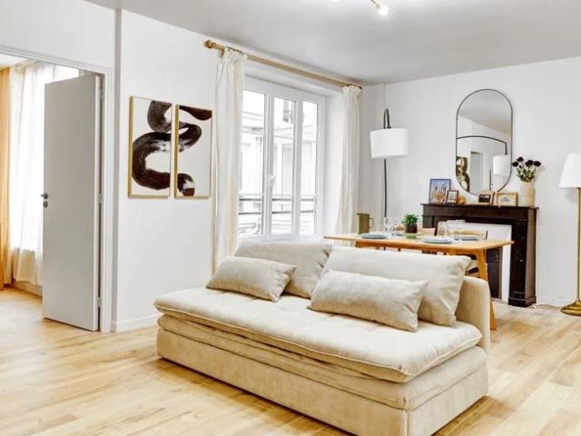 Location Appartement Rue des Tournelles, Paris