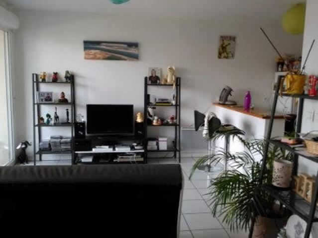 Location Appartement Rue des Treilles, Libourne