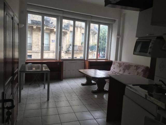 Location Appartement Rue des Treilles, Libourne