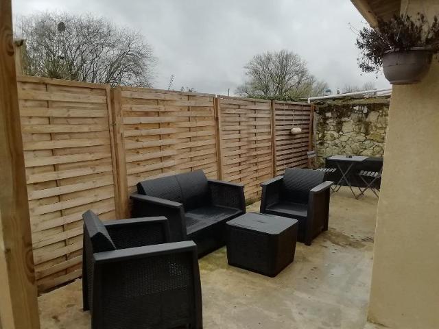 Location Appartement Rue des Treilles, Libourne