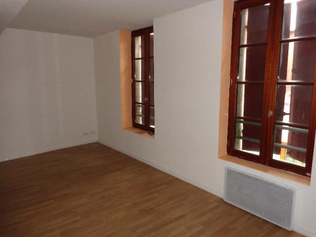 Location Appartement Rue des Treilles, Libourne