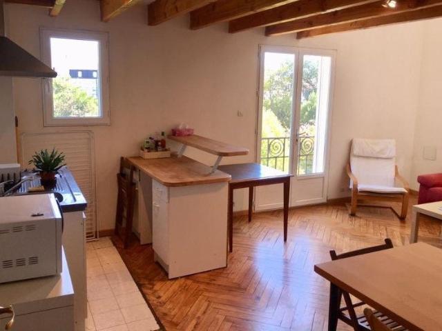 Location Appartement Rue des Treilles, Libourne