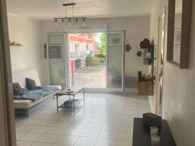 Location Appartement Rue des Treilles, Libourne