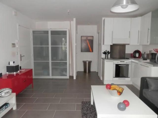 Location Appartement Rue des Treilles, Libourne