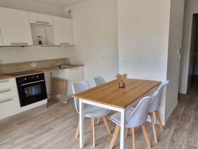 Location Appartement Rue des Treilles, Libourne